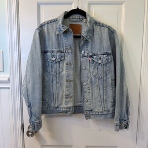 Levi's Light Blue Distressed Women’s Boyfriend Jean Jacket Size XS